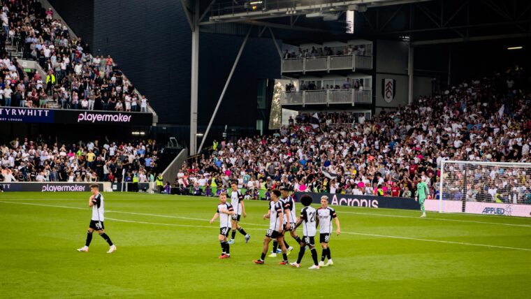 Fulham against Sheffield United. Copyright Adam Farquharson.